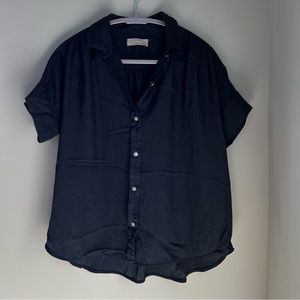 Everlane flowy black short sleeve button top